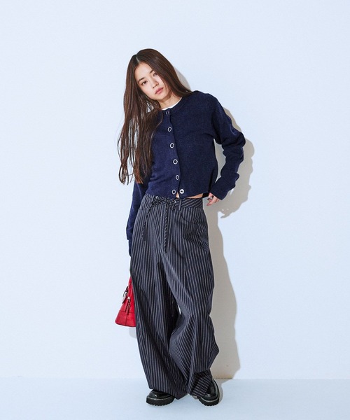 JEANASIS（ジーナシス）の「リングスナップボタンショートニットカーディガン/603768（カーディガン/ボレロ・レディース・グレー/ネイビー/レッド/グリーン・FREE）」の11枚目の写真