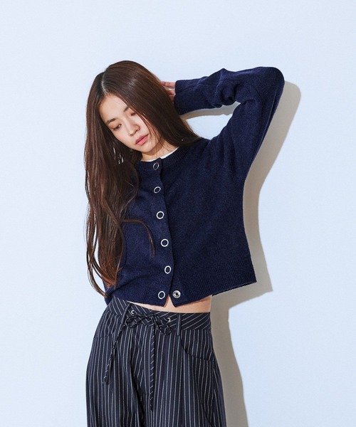 JEANASIS（ジーナシス）の「リングスナップボタンショートニットカーディガン/603768（カーディガン/ボレロ・レディース・グレー/ネイビー/レッド/グリーン・FREE）」の13枚目の写真