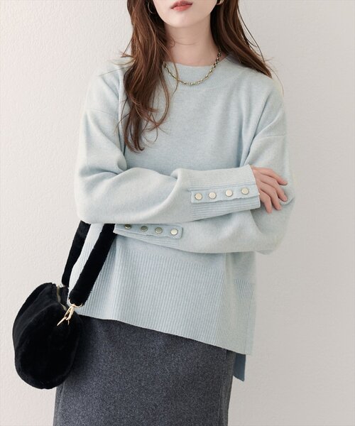 natural couture（ナチュラルクチュール）の「スタンドネック袖口釦ゆるニット（ニット/セーター・レディース・ホワイト系その他/ピンク/イエロー/ブラック/サックスブルー/アイボリー/オレンジ/ミント/ネイビー/ピンク系その他・FREE）」の7枚目の写真