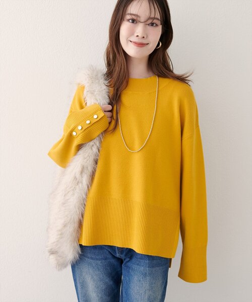 natural couture（ナチュラルクチュール）の「スタンドネック袖口釦ゆるニット（ニット/セーター・レディース・ホワイト系その他/ピンク/イエロー/ブラック/サックスブルー/アイボリー/オレンジ/ミント/ネイビー/ピンク系その他・FREE）」の8枚目の写真