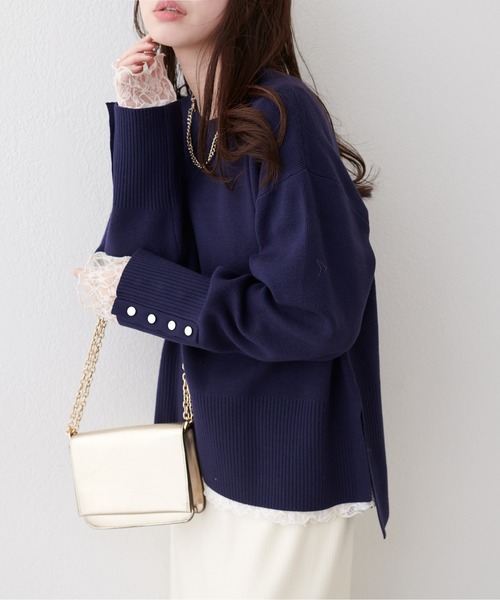 natural couture（ナチュラルクチュール）の「スタンドネック袖口釦ゆるニット（ニット/セーター・レディース・ホワイト系その他/ピンク/イエロー/ブラック/サックスブルー/アイボリー/オレンジ/ミント/ネイビー/ピンク系その他・FREE）」の6枚目の写真