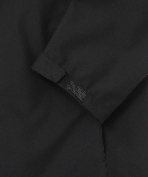 B.C STOCK（ベーセーストック）の「ハイドロシールド テックパーカー（マウンテンパーカー・メンズ・チャコールグレー/ブラック/アイボリー・MEDIUM/LARGE）」の13枚目の写真