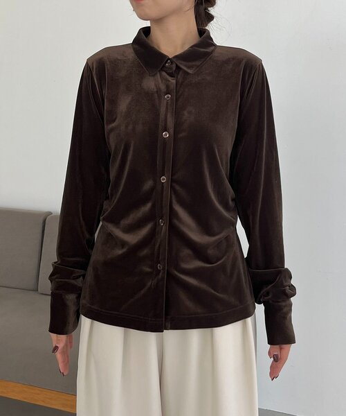 CAPRICIEUX LE'MAGE（カプリシューレマージュ）の「ベロアシャツ