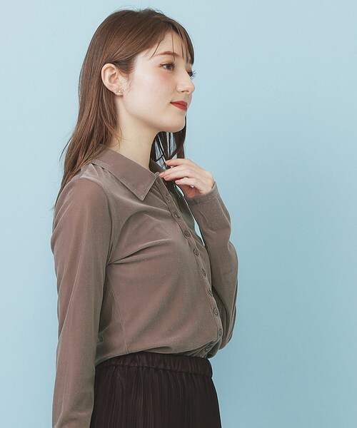 index(インデックス)の「衿付きベロアジャージトップス【洗濯機OK】(Tシャツ/カットソー・レディース・ブルー/ブラウン系その他/ブラック・36/38/40)」の8枚目の写真