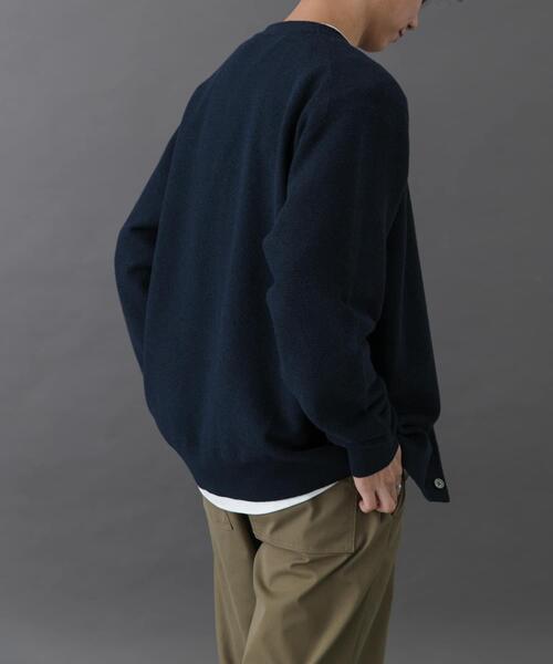 FORK&SPOON（フォークアンドスプーン）の「FORK&SPOON　PROVORONE Vネックカーディガン（カーディガン/ボレロ・メンズ・チャコールグレー/ネイビー・5/4）」の3枚目の写真