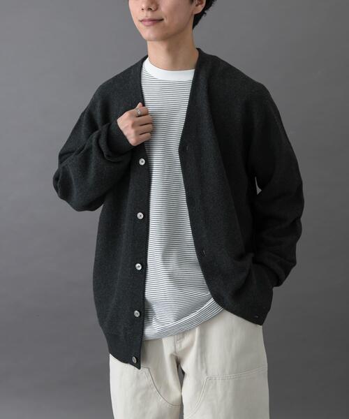 FORK&SPOON（フォークアンドスプーン）の「FORK&SPOON　PROVORONE Vネックカーディガン（カーディガン/ボレロ・メンズ・チャコールグレー/ネイビー・5/4）」の16枚目の写真