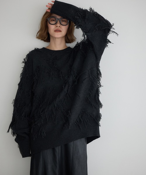 Editt by YECCA VECCA（エディットバイイェッカヴェッカ）の「スター柄フリンジルーズニット（ニット/セーター・レディース・アイボリー/チャコールグレー/サックスブルー・FREE）」の2枚目の写真