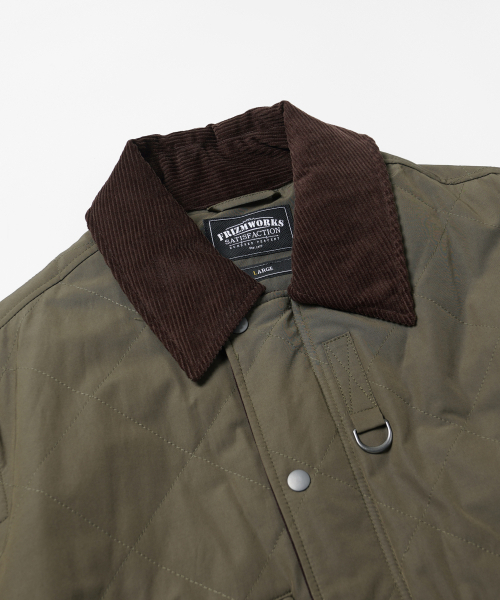 FRIZMWORKS(フリズムワークス)の「QUILTED HERITAGE HUNTING JACKET _ OLIVE(ミリタリージャケット・メンズ・その他・SMALL/MEDIUM/X-LARGE)」の4枚目の写真