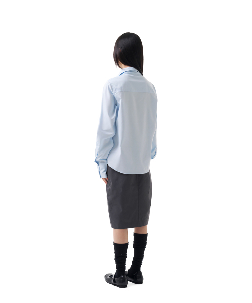 IUGAMAKARAS（イウガマカラス）の「Tied Shirts (Sky Blue)（シャツ/ブラウス・レディース・その他・FREE）」の6枚目の写真