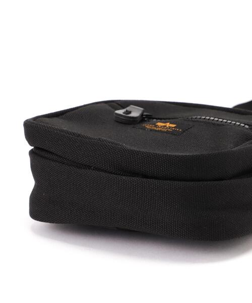 Alpha Industries（アルファインダストリーズ）の「Alpha Industries/アルファインダストリーズ/Label Messenger Bag S/ラベル メッセンジャー バッグ（ショルダーバッグ・メンズ・その他2/ブラック・F）」の21枚目の写真