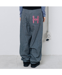 WEBHOUSE（ウェブハウス）の「エイチチェインデニムパンツ - ストライプインディゴ（デニムパンツ）」
