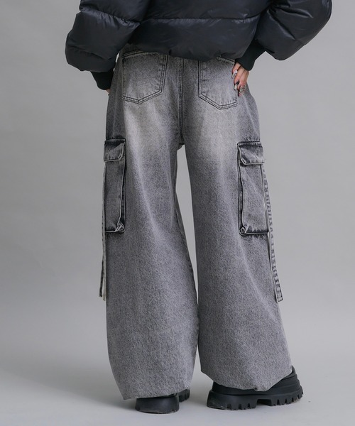 17HR（セブンティーンアワーズ）の「ルーズカーゴデニム（デニムパンツ