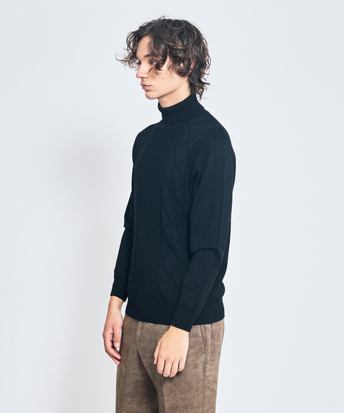 ABAHOUSE（アバハウス）の「Pure Merino ハイゲージ タートルネックニット / ケーブルニット（ニット/セーター・メンズ・オフホワイト/グレー/ブラック・44/46/48/50）」の5枚目の写真