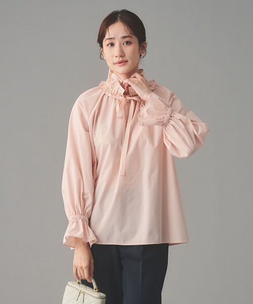 UNITED ARROWS（ユナイテッドアローズ）の「レースフリルカラー 2WAY ブラウス ‐はっ水‐（シャツ/ブラウス・レディース・ライトピンク/ネイビー/ホワイト・FREE）」の14枚目の写真