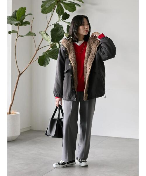 Samansa Mos2 blue（サマンサモスモスブルー）の「リバーシブルボアマウンテンパーカー（ブルゾン・レディース・チャコールグレー/ベージュ/ライトベージュ・F）」の20枚目の写真