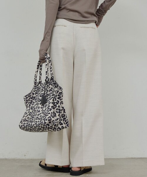 GALLARDAGALANTE（ガリャルダガランテ）の「【セットアップ対応】ダブルクロスワイドパンツ（その他パンツ・レディース・ベージュ/オフホワイト・1/0）」の5枚目の写真