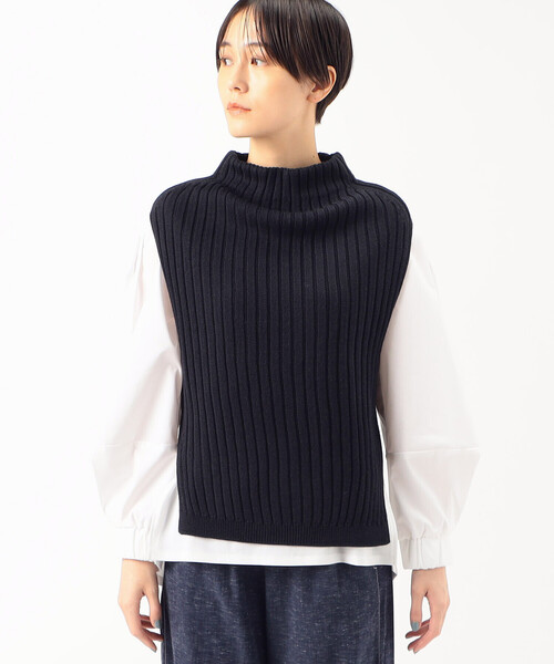 Gabardine K.T（ギャバジンケーティー）の「〔 +サイズ 〕 ソフトウール ワイドリブベスト（ベスト・レディース・グレー・13号）」の8枚目の写真