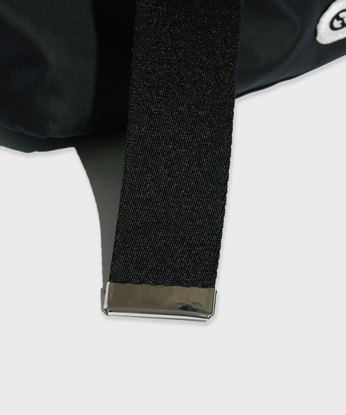 OUTDOOR PRODUCTS(アウトドアプロダクツ)の「OUTDOOR PRODUCTS 2way Belt Tote / BR-OUT-25AW01 (トートバッグ・レディース・チャコール/ブラウン・FREE)」の7枚目の写真
