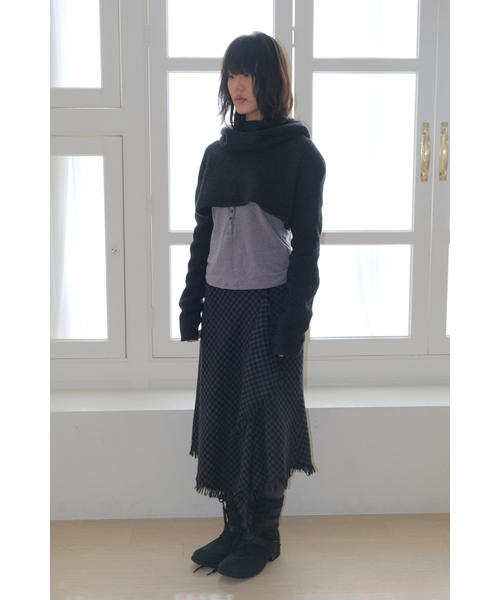 PAHISUM(パヒサム)の「ニットクロップフードパーカー_チャコール(ニット/セーター・レディース・その他・FREE)」の3枚目の写真