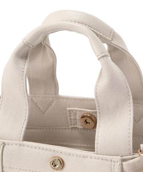 JILL by JILL STUART（ジルバイジルスチュアート）の「【お気に入り登録7,000件超え】フレームフリルトート（トートバッグ・レディース・ブラック/ホワイト系その他/ホワイト/ピンク・FREE）」の8枚目の写真