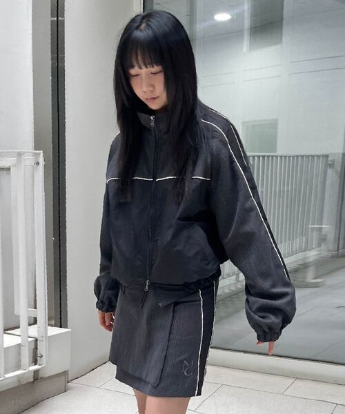 MOIREMOA(モアレモア)の「mono nylon wrap skirt - black(スカート・レディース・ブラック・SMALL/MEDIUM)」の10枚目の写真
