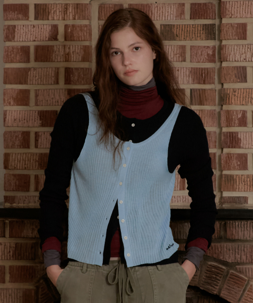 STUDIO&PARC(スタジオアンドパルク)の「Layered Contrast Singlet Knit_Blue(Tシャツ/カットソー・レディース・ブルー・FREE)」の1枚目の写真