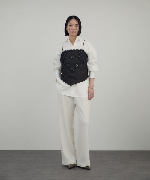 SALON adam et rope'（サロン アダム エ ロペ）の「クロスレースマルチキャミソール（キャミソール・レディース・ブラック/オフホワイト・FREE）」の5枚目の写真