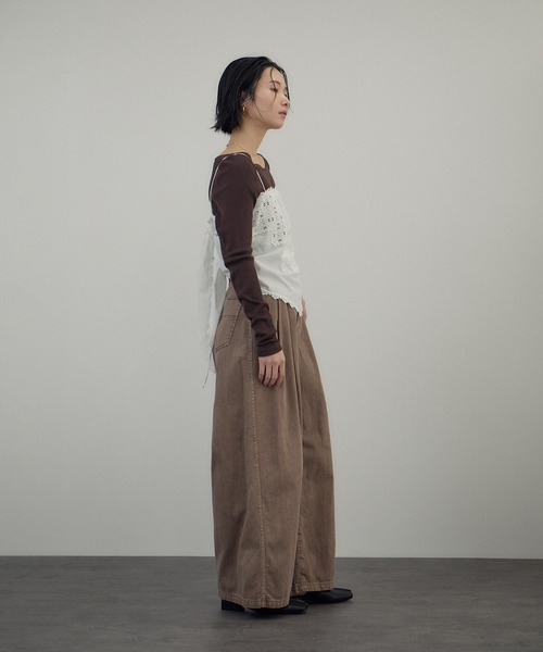 SALON adam et rope'（サロン アダム エ ロペ）の「クロスレースマルチキャミソール（キャミソール・レディース・ブラック/オフホワイト・FREE）」の6枚目の写真