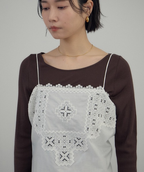 SALON adam et rope'（サロン アダム エ ロペ）の「クロスレースマルチキャミソール（キャミソール・レディース・ブラック/オフホワイト・FREE）」の18枚目の写真