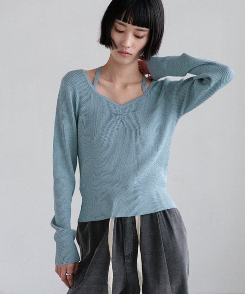 LOWRYS FARM(ローリーズファーム)の「ギャザースパンコールニット 637810(ニット/セーター・レディース・ブルー/アイボリー/ブラック/オレンジ・FREE)」の1枚目の写真