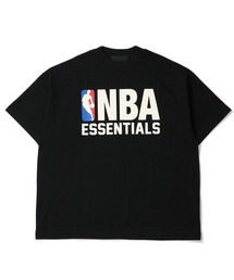 FOG ESSENTIALS(�G�t�I�[�W�[�G�b�Z���V�����Y)��ESSENTIALS NBA 90S FIT TEE �G�b�Z���V�����Y(T�V���c/�J�b�g�\�[)