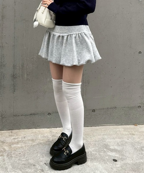 continuer de NICE CLAUP（コンティニューデナイスクラップ）の「【ふんわり感がキュート♡】レースバルーンミニスカート（スカート・レディース・その他11/オートミール/チャコールグレー・FREE）」の5枚目の写真