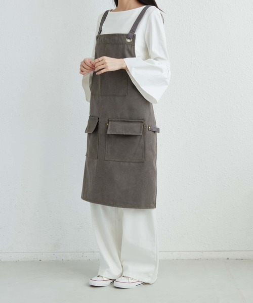 MAISON DE THERESE（メゾン ド テレーズ）の「ツールボックス 帆布ワークエプロン（エプロン・レディース・ネイビー/ブラウン/グレー/ブラック/Off White・FREE）」の6枚目の写真
