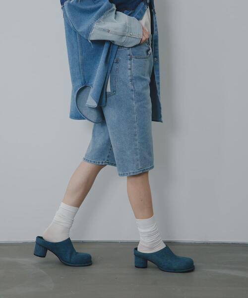 KBF（ケイビーエフ）の「『2サイズ展開』スリムハーフデニム（その他パンツ・レディース・ブラック/ライトブルー・36/38）」の3枚目の写真