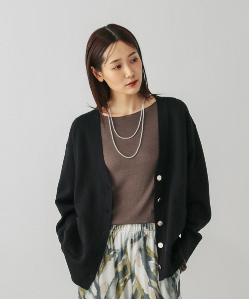 GLOBAL WORK（グローバルワーク）の「スウェットライクVネックカーディガン/601629（カーディガン/ボレロ・レディース・グレイッシュベージュ/ライトブルー/ペールイエロー/ラベンダー/ブラック/ライトグリーン/ライトブラウン/グレー・MEDIUM/LARGE）」の11枚目の写真