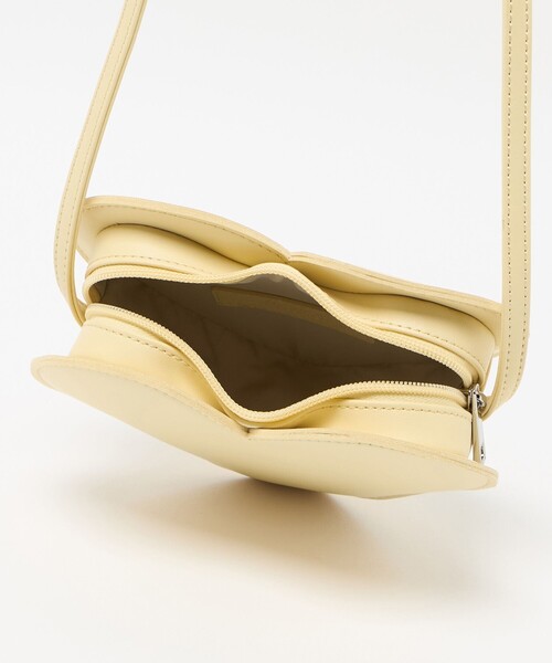 green label relaxing(グリーンレーベルリラクシング)の「ハート ポシェット / 26SS(ショルダーバッグ・キッズ・イエロー/ライラック/ブラック・FREE)」の19枚目の写真