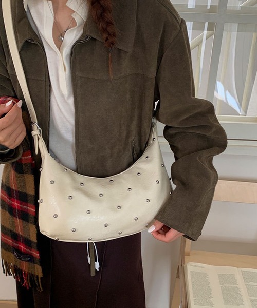 WESTSEA（ウエストシー）の「フェイクレザー スタッズ付 ショルダーバッグ 2way（ショルダーバッグ・レディース・ブラウン/オフホワイト/ブラック・FREE）」の8枚目の写真