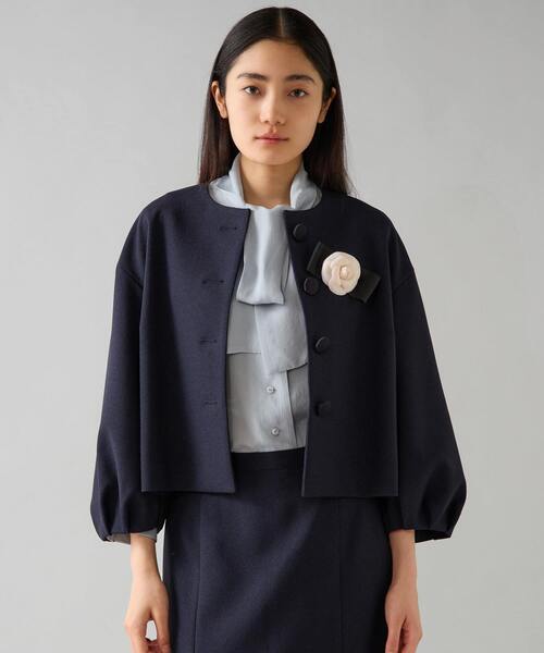 Tiara（ティアラ）の「ボリュームスリーブジャケット（ノーカラージャケット・レディース・ブラック・2）」の2枚目の写真