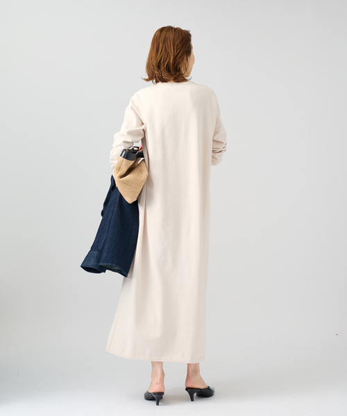 VERMEIL par iena（ヴェルメイユパーイエナ）の「ニットコクーンロングワンピース（ワンピース・レディース・アイボリー/ネイビー・FREE）」の5枚目の写真