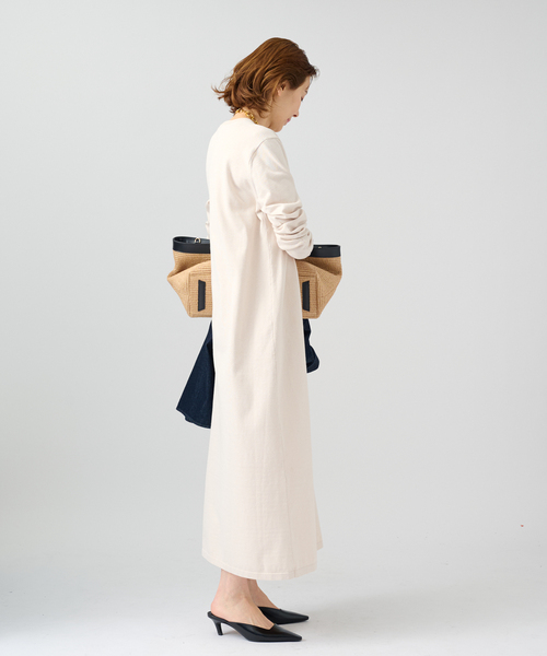 VERMEIL par iena（ヴェルメイユパーイエナ）の「ニットコクーンロングワンピース（ワンピース・レディース・アイボリー/ネイビー・FREE）」の6枚目の写真