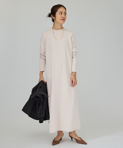 VERMEIL par iena（ヴェルメイユパーイエナ）の「ニットコクーンロングワンピース（ワンピース・レディース・アイボリー/ネイビー・FREE）」の8枚目の写真