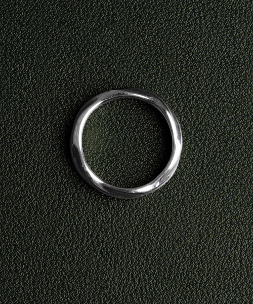 BUTTON SEOUL(ボタンソウル)の「デュアルフローリング(リング・メンズ・その他・10号/19号/22号/25号/13号/16号)」の4枚目の写真
