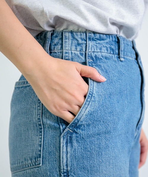 D.M.G.（ドミンゴ）の「[D.M.G / ディーエムジー] 10ozジェルドデニム ワークストレートパンツ（デニムパンツ・レディース・ライトインディゴブルー・M/L/SS/S）」の17枚目の写真