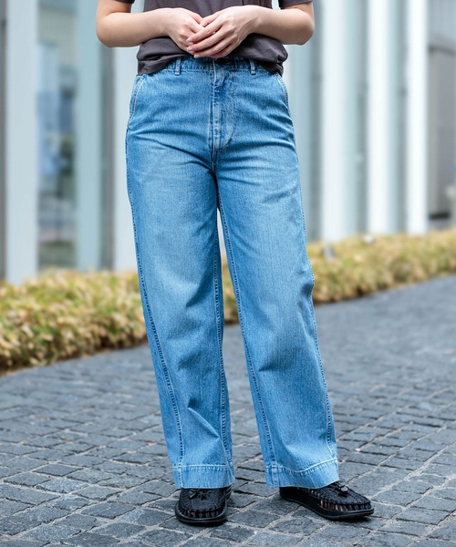 D.M.G.（ドミンゴ）の「[D.M.G / ディーエムジー] 10ozジェルドデニム ワークストレートパンツ（デニムパンツ・レディース・ライトインディゴブルー・M/L/SS/S）」の2枚目の写真