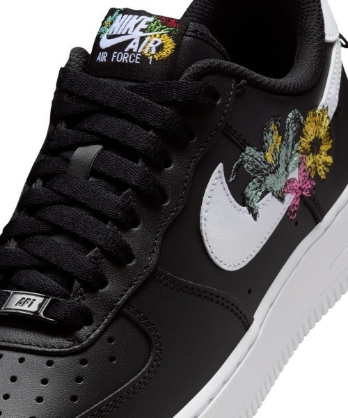 NIKE(ナイキ)の「NIKE Air Force 1 '07 Premium(ナイキ エア フォース 1 ’07 PRM)(スニーカー・レディース・ピンク系/ブラック系・23cm/23.5cm/24cm/24.5cm/25cm)」の14枚目の写真