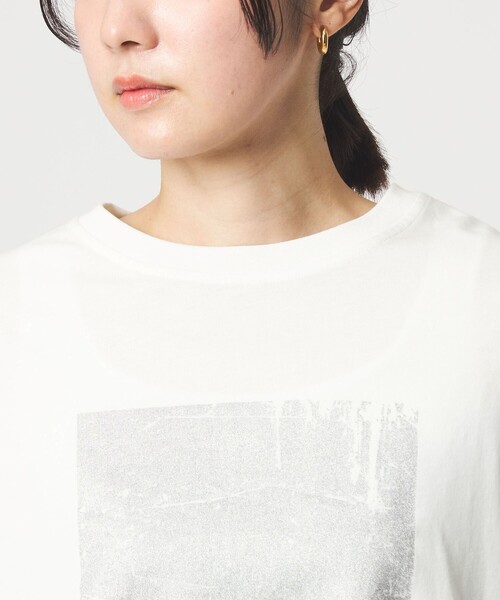 green label relaxing(グリーンレーベルリラクシング)の「【WEB限定】<at ease>メタリックプリント ロングスリーブ カットソー(Tシャツ/カットソー・レディース・ホワイト/ダークグレー・FREE)」の13枚目の写真