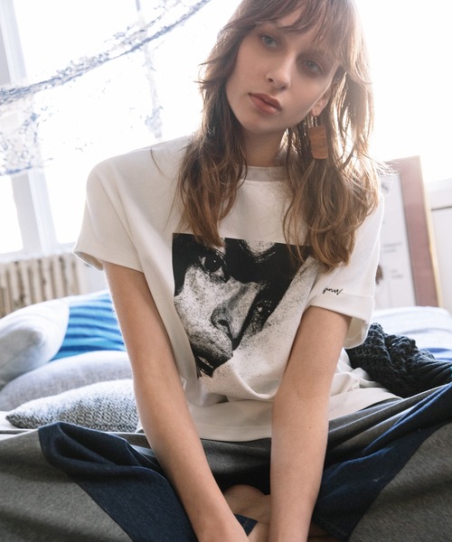 AULA AILA（アウラアイラ）の「フェイスＴシャツ（Tシャツ/カットソー・レディース・ホワイト/ライトカーキ/ブラック・0）」の13枚目の写真