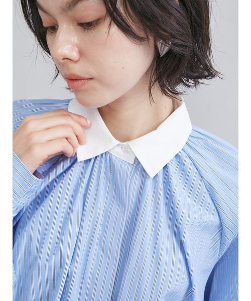 Mila Owen（ミラオーウェン）の「クロップドギャザーバルーンシャツ（シャツ/ブラウス・レディース・ダークネイビー/ピンク/ホワイト/ブルー・F）」の14枚目の写真