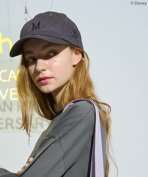 Disney（ディズニー）の「【Mickey&Friends】イニシャル刺繍CAP（キャップ・レディース・グリーン/アイボリー/チャコールグレー/ブルー・FREE）」の15枚目の写真