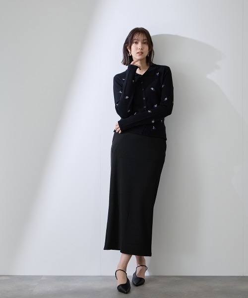 QUEENS COURT(クイーンズコート)の「フラワー刺繍ポロニットトップス≪手洗い可能≫(ニット/セーター・レディース・オフホワイト/ブラック・M)」の19枚目の写真